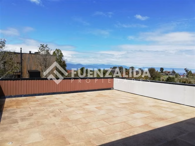 Vendemos casa de 4D3B en Lomas de Coihuin Puerto Montt
