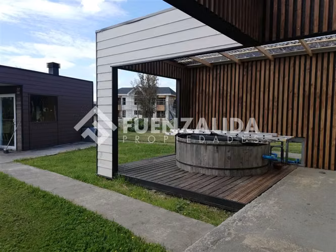 Vendemos casa de 4D3B en Lomas de Coihuin Puerto Montt