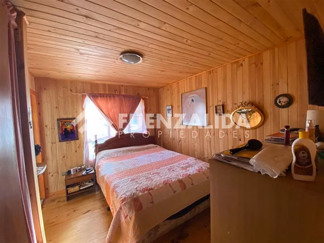 Casa en venta de 3 dorm. junto a 2 cabañas en Chacao