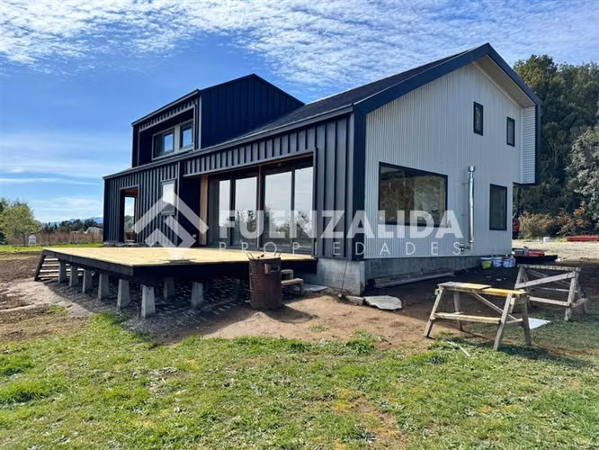 Casa en parcelacion los arrayanes Pto. Varas