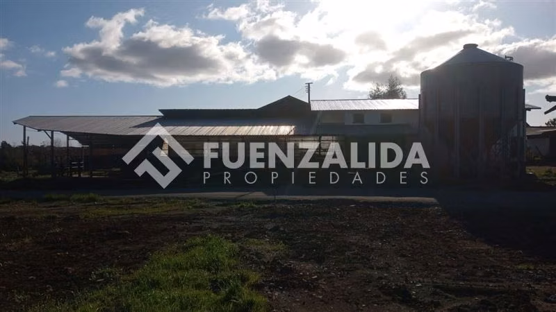 BAJO DE PRECIO Parcela con 3 Galpones en Venta Puerto Varas