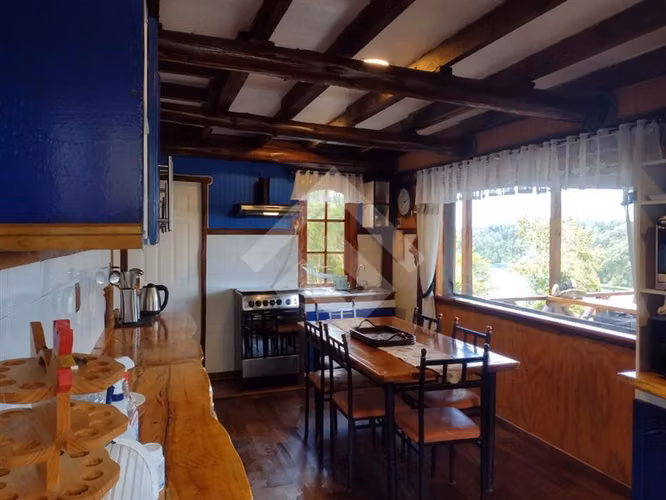 Vendemos casa de 4D con vista y salida al mar en Calbuco