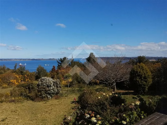 Vendemos casa en parcela con vista al mar en Puerto Montt