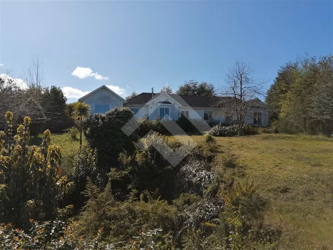Vendemos casa en parcela con vista al mar en Puerto Montt