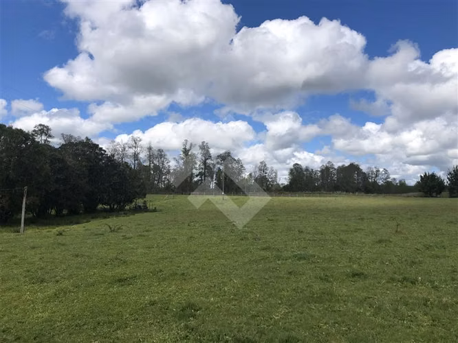 Sitio cerca de Tegualda