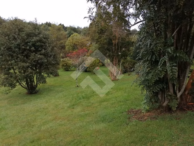 Bella Casa en Parcela a la venta de 4 dorm. en Puerto Montt