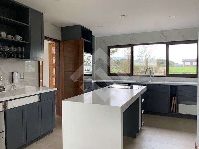 Casa moderna a estrenar en Puerto Varas - Imagen 11