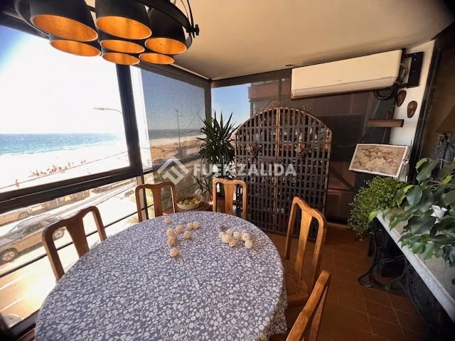 Departamento en venta de 5 dorm. en Viña del Mar