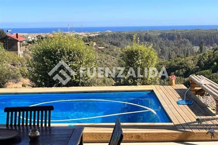 Casa en arriendo de 5D 5B Mantagua