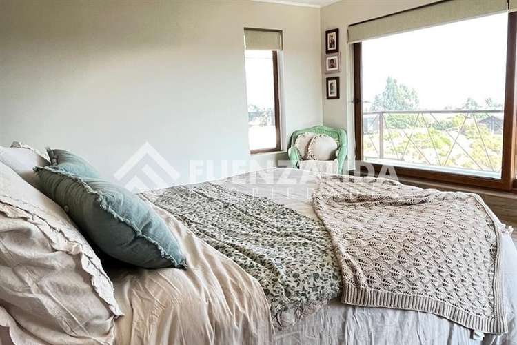 Casa en arriendo de 5D 5B Mantagua