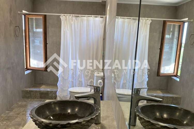 Casa en arriendo de 5D 5B Mantagua