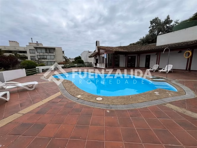 Venta de Departamento con Patio, 2D2B1E1B. Reñaca.