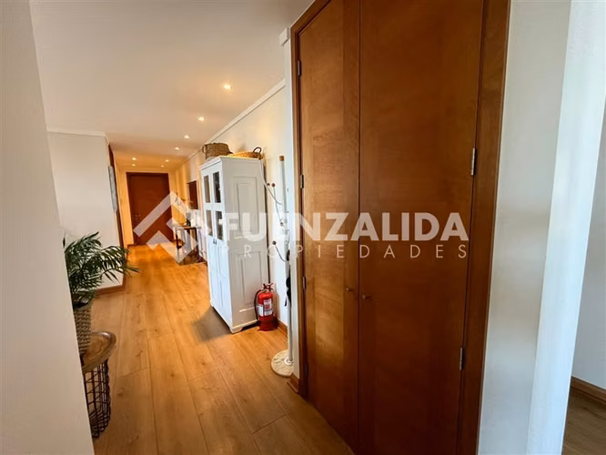 Exclusivo depto. seminuevo 3D2B2EB