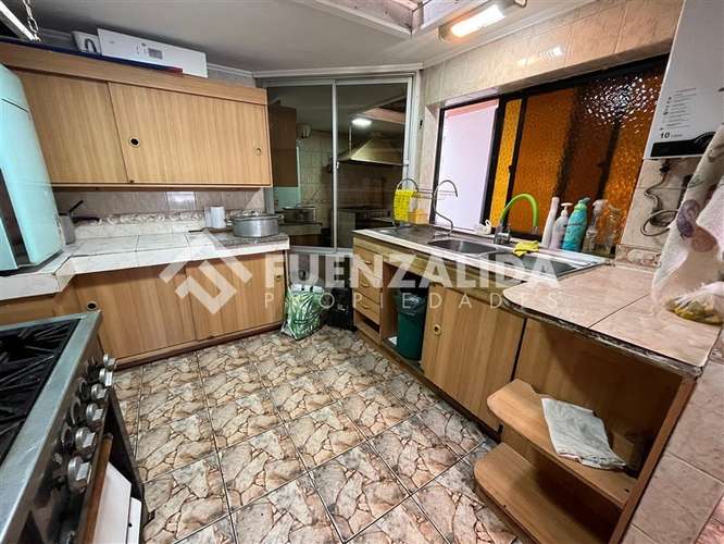 Hostal en Venta. 10D7B2E. Las Pimpinelas, Concón