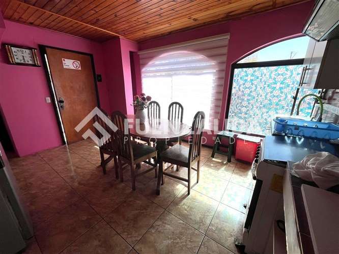 Hostal en Venta. 10D7B2E. Las Pimpinelas, Concón