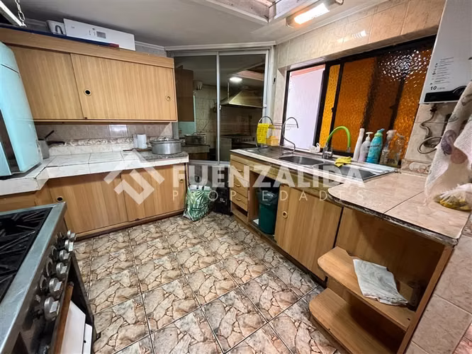 Hostal en Arriendo. 10D7B2E. Las Pimpinelas, Concón