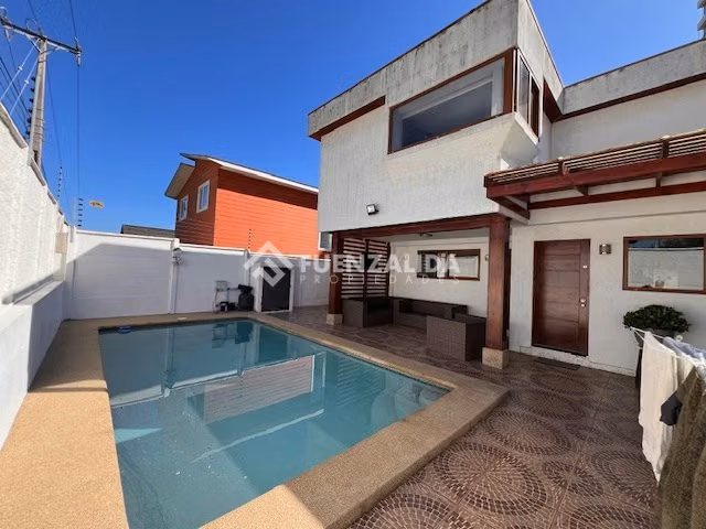 Casa en venta de 7 dorm. en Concón - Imagen 2