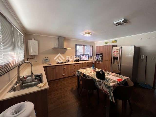 Casa en venta de 7 dorm. en Concón