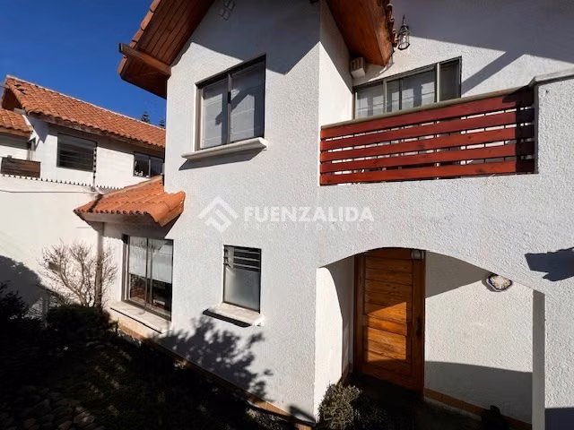 Casa en venta de 4 dorm. en Viña del Mar