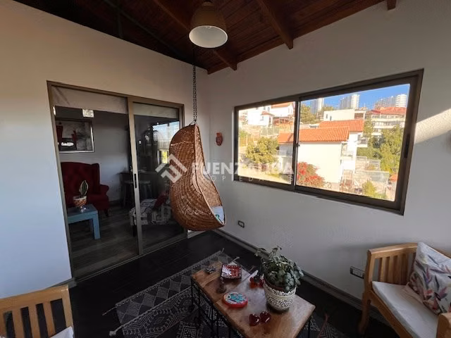 Casa en venta de 4 dorm. en Viña del Mar