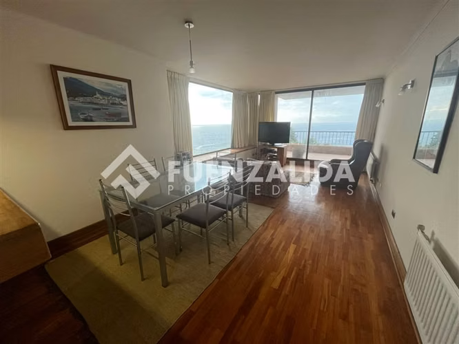Depto en venta 3D2B, pieza de servicio, 1E1B, vista al mar