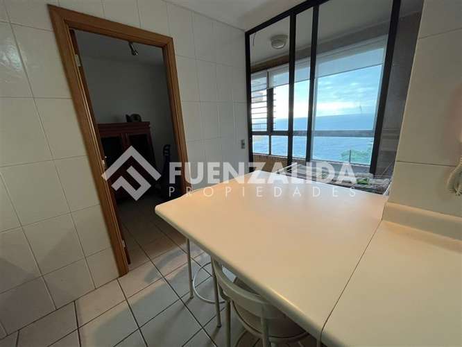 Depto en venta 3D2B, pieza de servicio, 1E1B, vista al mar - Imagen 18