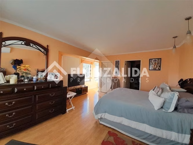 Casa en condominio de 4D 4B 2E Quincho Jacuzzi, Reñaca