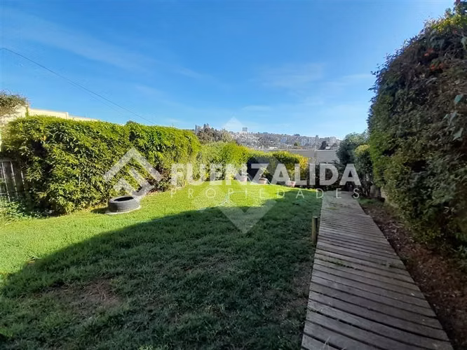 Casa en condominio de 4D 4B 2E Quincho Jacuzzi, Reñaca