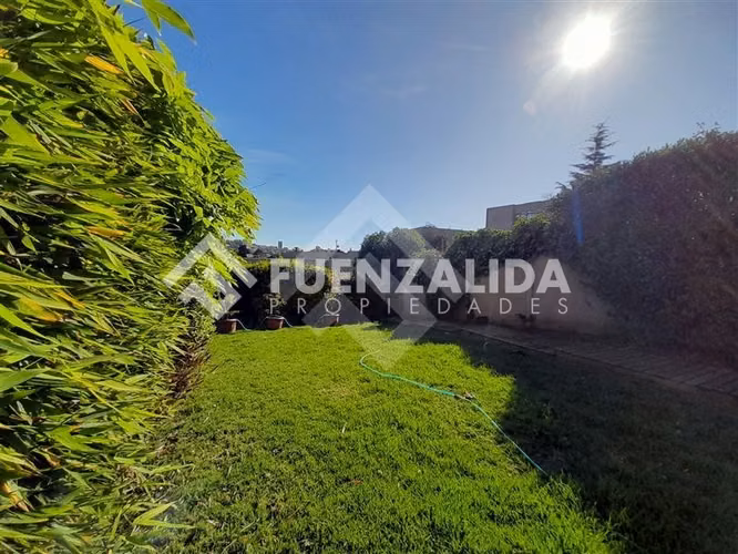 Casa en condominio de 4D 4B 2E Quincho Jacuzzi, Reñaca