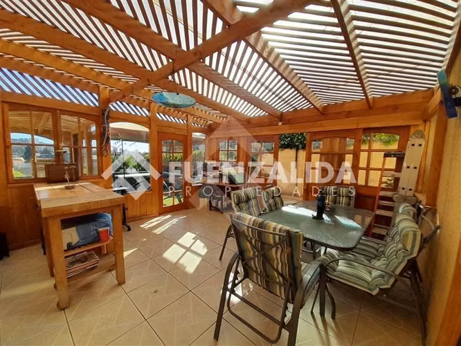 Casa en condominio de 4D 4B 2E Quincho Jacuzzi, Reñaca
