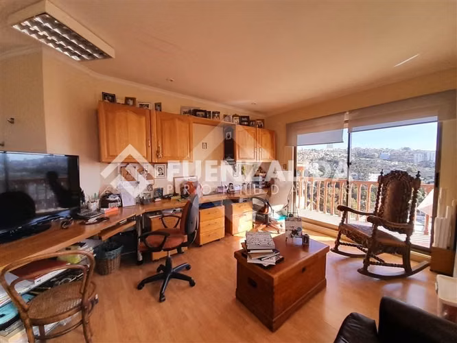 Casa en condominio de 4D 4B 2E Quincho Jacuzzi, Reñaca
