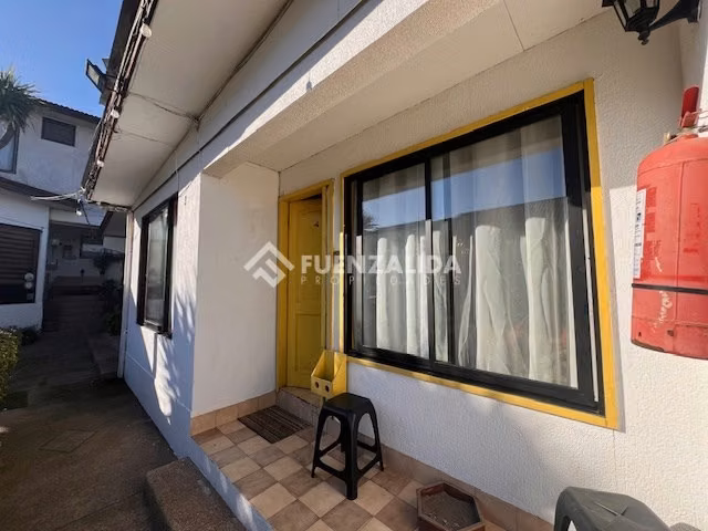 Casa en venta de 9 dorm. en Concón