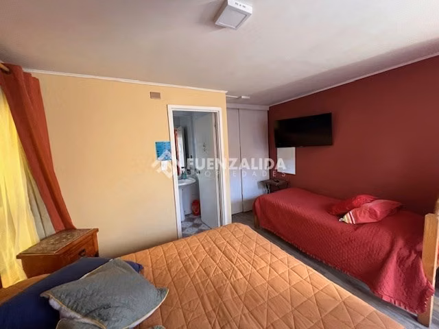 Casa en venta de 9 dorm. en Concón