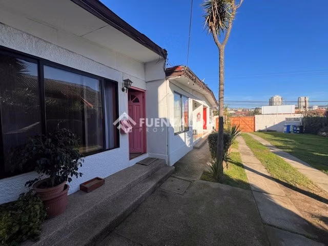 Casa en venta de 9 dorm. en Concón