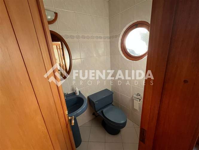 Se vende cómoda casa 3D 3B, gran patio en Lomas de Montemar