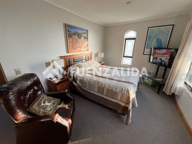 Se vende cómoda casa 3D 3B, gran patio en Lomas de Montemar
