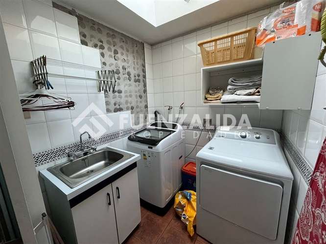 Se vende cómoda casa 3D 3B, gran patio en Lomas de Montemar