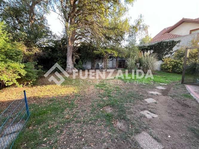 Se vende cómoda casa 3D 3B, gran patio en Lomas de Montemar