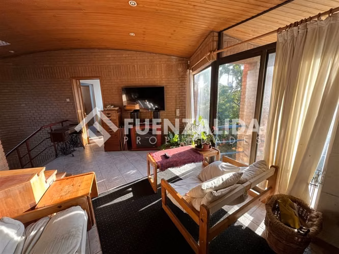 Se vende cómoda casa 3D 3B, gran patio en Lomas de Montemar