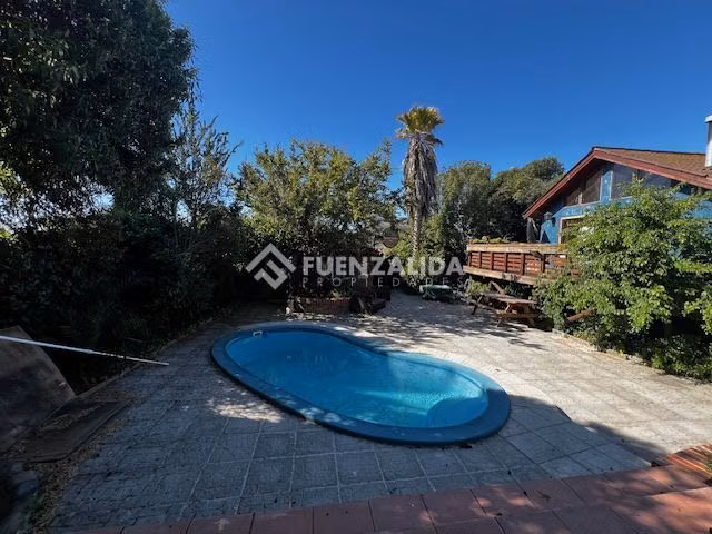 Casa en venta en Concón 4D 3B 4E, piscina, quincho.