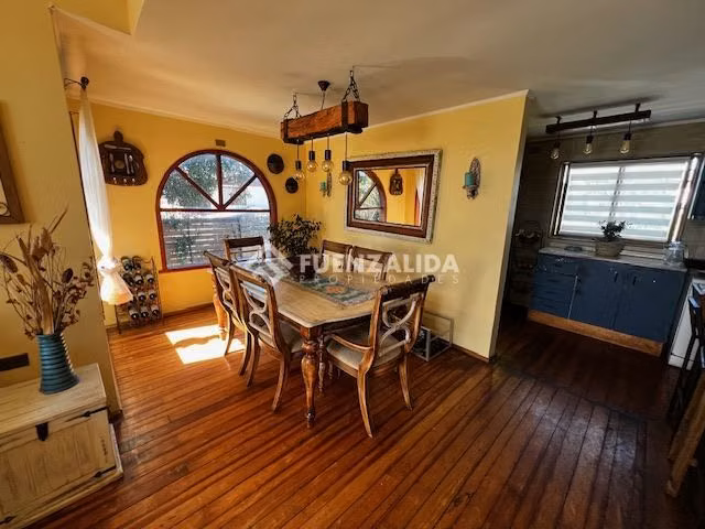 Casa en venta en Concón 4D 3B 4E, piscina, quincho.