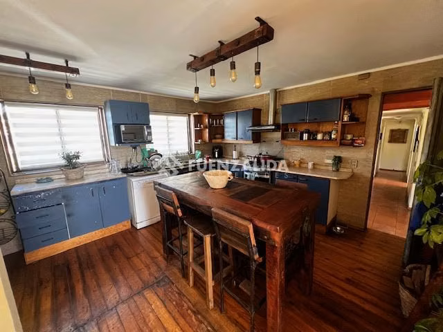 Casa en venta en Concón 4D 3B 4E, piscina, quincho.