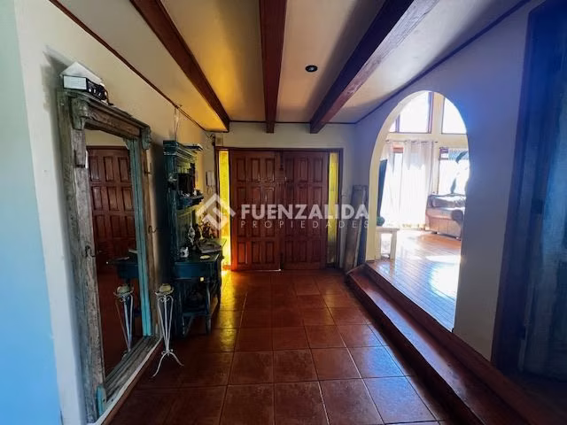 Casa en venta en Concón 4D 3B 4E, piscina, quincho.