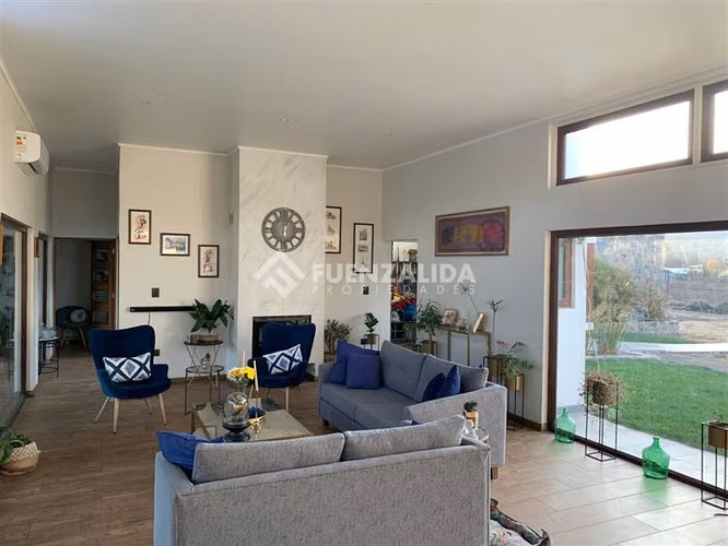 Parcela en venta en Hijuelas