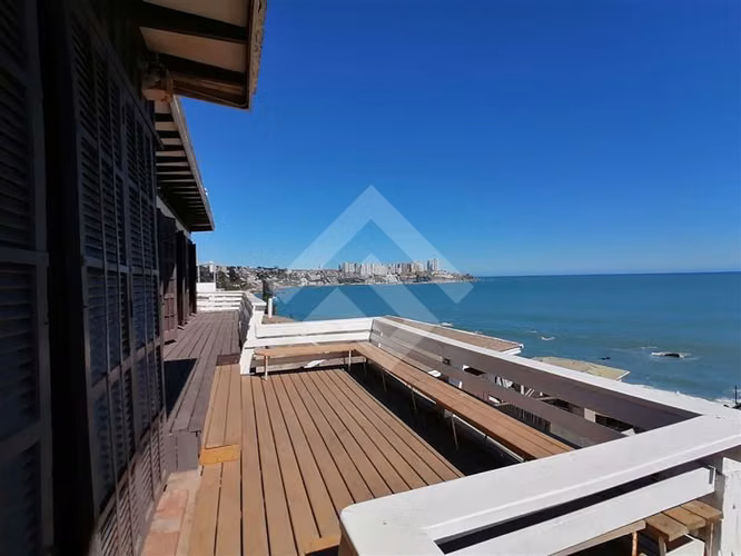 Inversionistas Sitio con 3 cabañas en venta en Concón