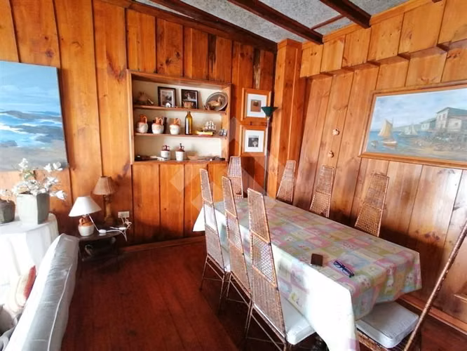 Inversionistas Sitio con 3 cabañas en venta en Concón
