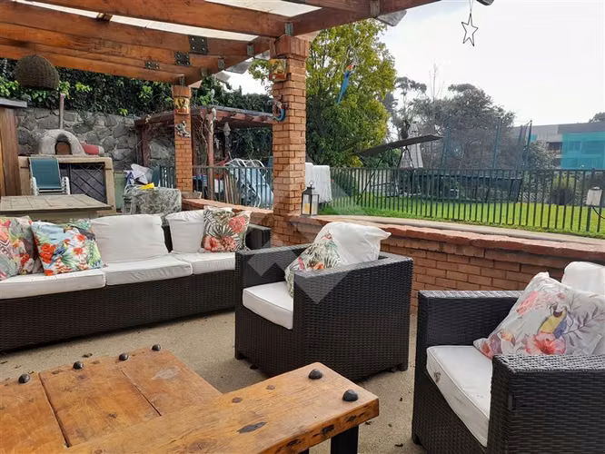 Maravillosa Casa en venta 4D 3B Los Romeros, Concón