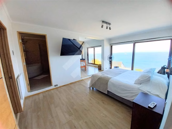 Casa en venta con vista al mar en Reñaca, Viña del Mar - Imagen 8