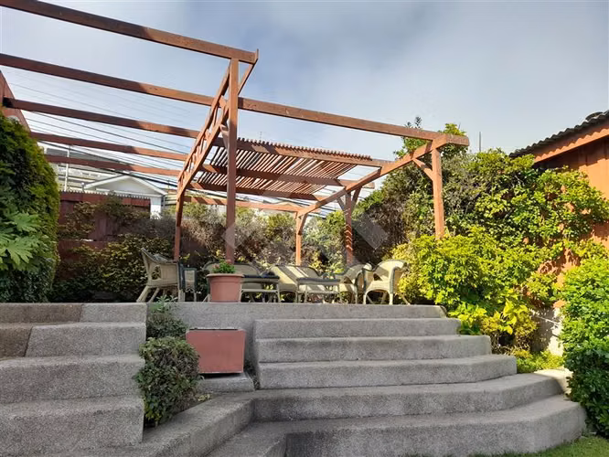 Casa en venta 4D 2B en Reñaca, Viña del Mar