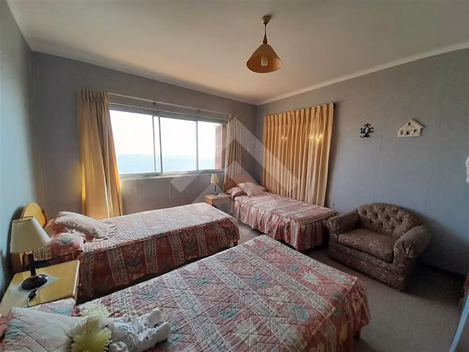 Casa en venta 4D 2B en Reñaca, Viña del Mar
